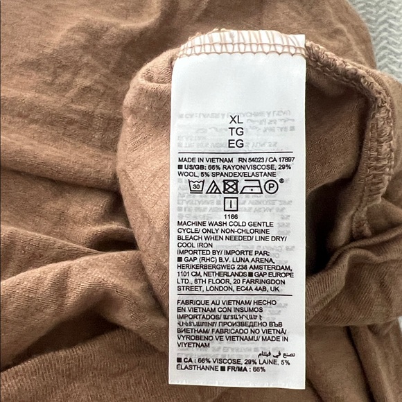 Banana Republic Lightweight Boatneck Long-Sleeve Shirt in Camel - Picture 3 of 3